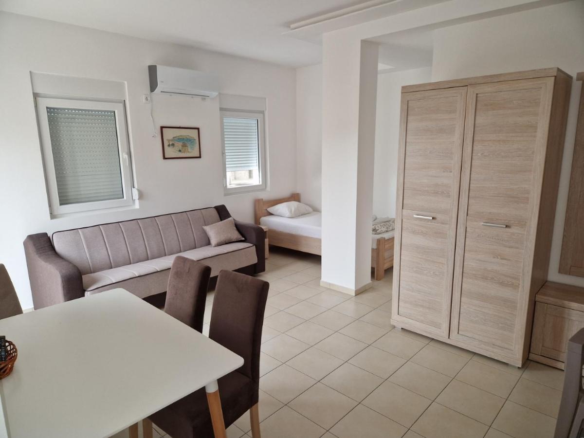 Apartmani Marina Kopitovic Petrovac Luaran gambar