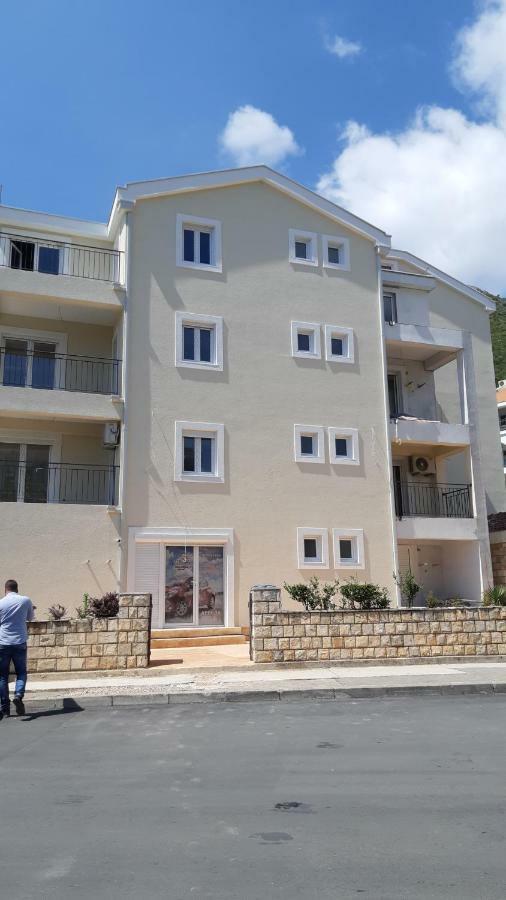 Apartmani Marina Kopitovic Petrovac Luaran gambar
