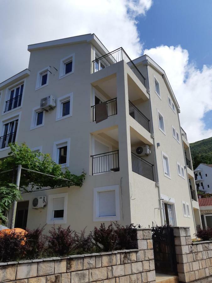 Apartmani Marina Kopitovic Petrovac Luaran gambar