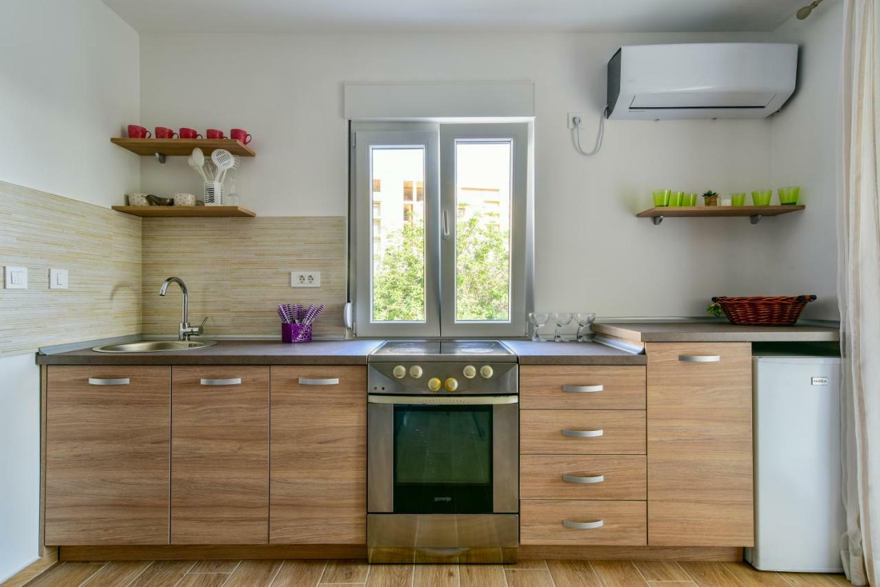Apartmani Marina Kopitovic Petrovac Luaran gambar