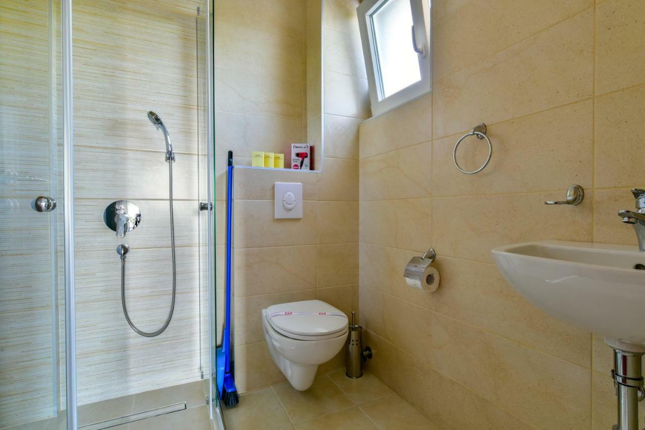 Apartmani Marina Kopitovic Petrovac Luaran gambar