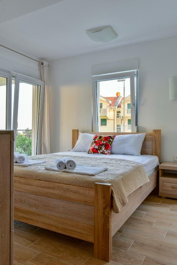 Apartmani Marina Kopitovic Petrovac Luaran gambar