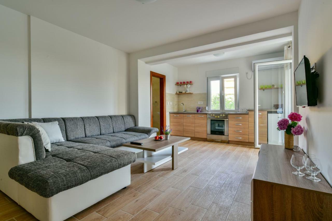Apartmani Marina Kopitovic Petrovac Luaran gambar