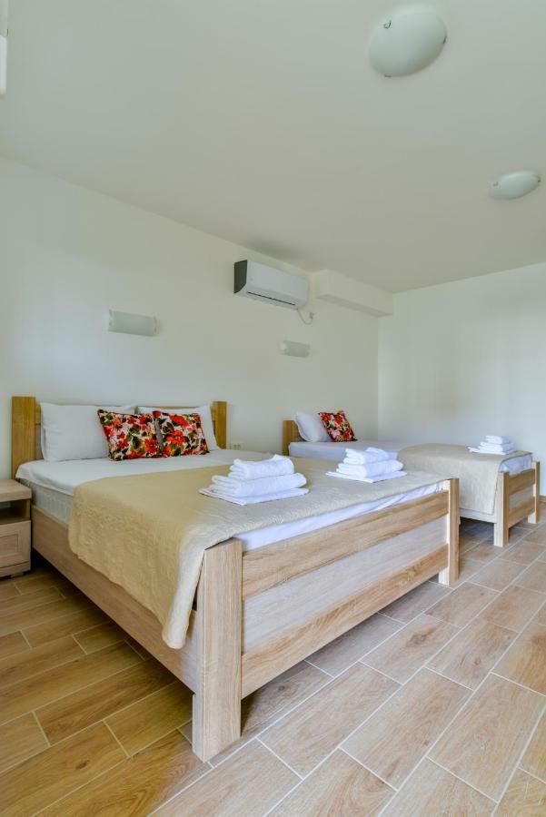 Apartmani Marina Kopitovic Petrovac Luaran gambar