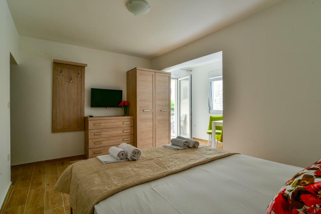 Apartmani Marina Kopitovic Petrovac Luaran gambar